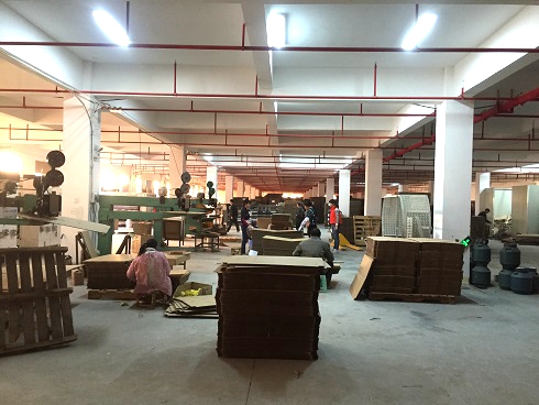 《一口气看完偷渡的女人》午夜高清完整版3